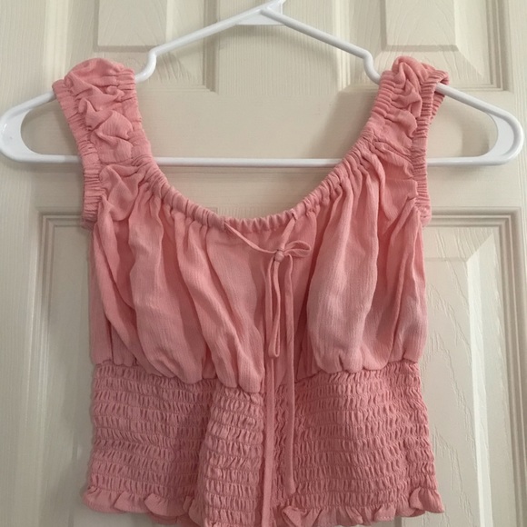 Guess summer croptop - Picture 2 of 3